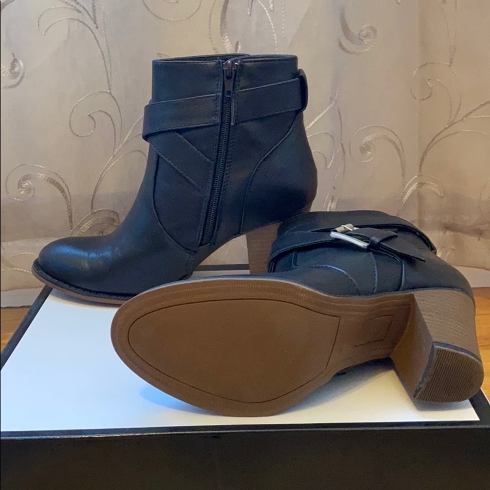 Nine West Booties🌸 - Picture 3 of 4
